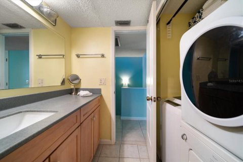 Copropriété à vendre à Madeira Beach, Floride: 2 chambres, 96.62 m2 № 1638249 - photo 28