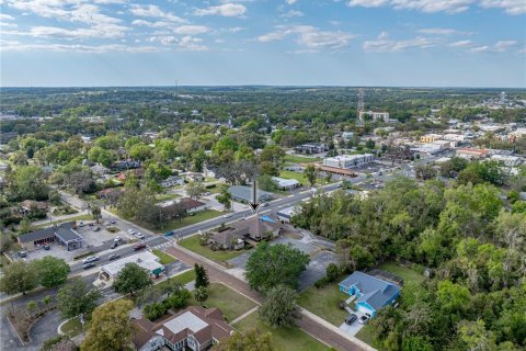 Propiedad comercial en venta en Dade City, Florida, 421.22 m2 № 2106086 - foto 6