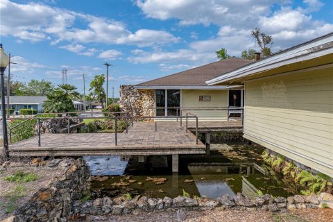 Propiedad comercial en venta en Dade City, Florida, 421.22 m2 № 2106086 - foto 16