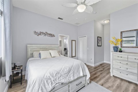 Casa en venta en Tarpon Springs, Florida, 3 dormitorios, 143.63 m2 № 1900351 - foto 23