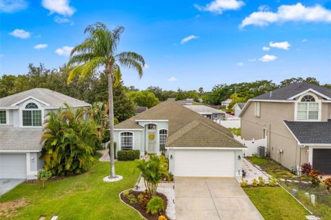 Casa en venta en Tarpon Springs, Florida, 3 dormitorios, 143.63 m2 № 1900351 - foto 1