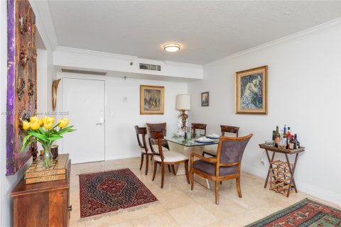 Condo in Aventura, Florida, 2 bedrooms  № 1971794 - photo 15