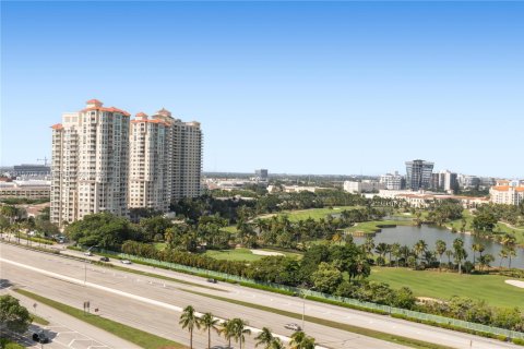 Condo in Aventura, Florida, 2 bedrooms  № 1971794 - photo 28