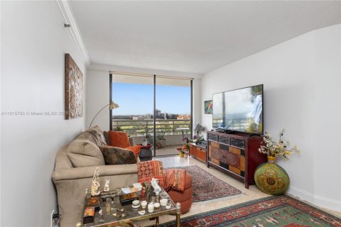 Condo in Aventura, Florida, 2 bedrooms  № 1971794 - photo 2