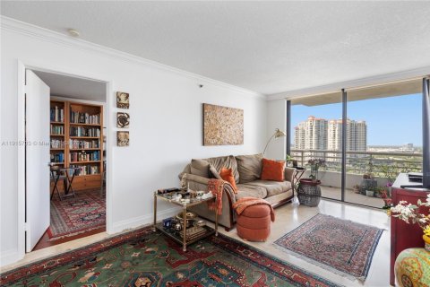 Condo in Aventura, Florida, 2 bedrooms  № 1971794 - photo 5