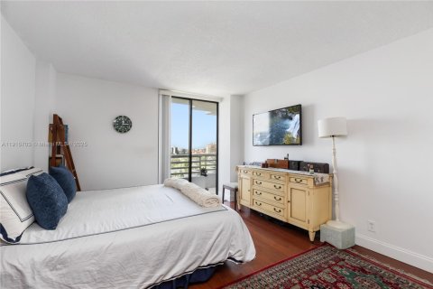 Condo in Aventura, Florida, 2 bedrooms  № 1971794 - photo 7