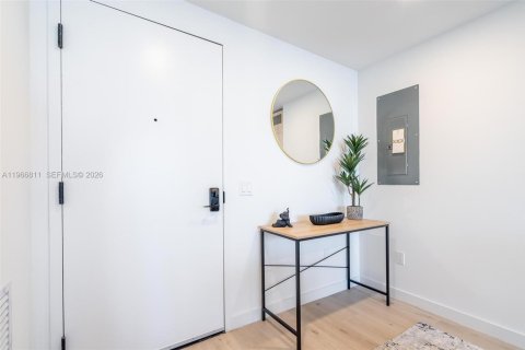Condominio en venta en Miami, Florida, 1 dormitorio № 2029933 - foto 17
