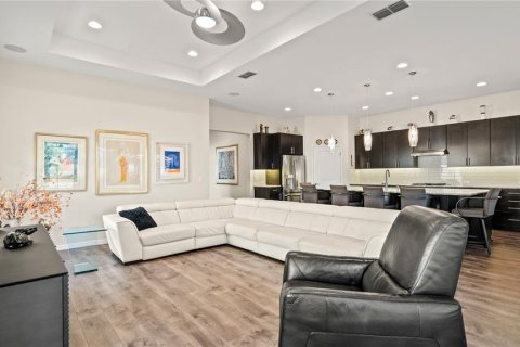 Villa ou maison à vendre à Kissimmee, Floride: 3 chambres, 219.25 m2 № 2148371 - photo 24