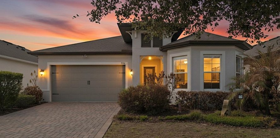 Villa ou maison à Kissimmee, Floride 3 chambres, 219.25 m2 № 2148371