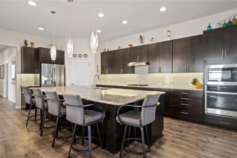Villa ou maison à vendre à Kissimmee, Floride: 3 chambres, 219.25 m2 № 2148371 - photo 9