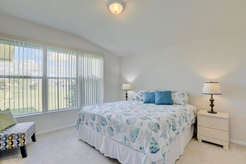 Villa ou maison à vendre à Palm Bay, Floride: 3 chambres, 117.06 m2 № 2245580 - photo 17