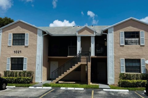 Condominio en Homestead, Florida, 2 dormitorios  № 2189894