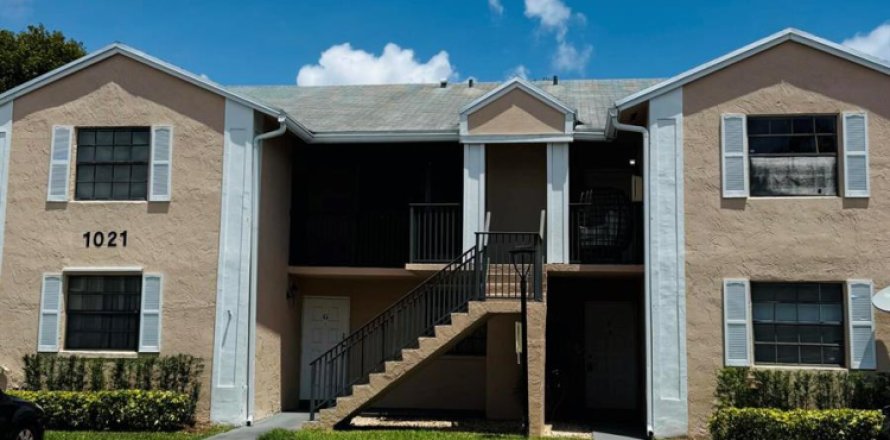 Condominio en Homestead, Florida, 2 dormitorios  № 2189894