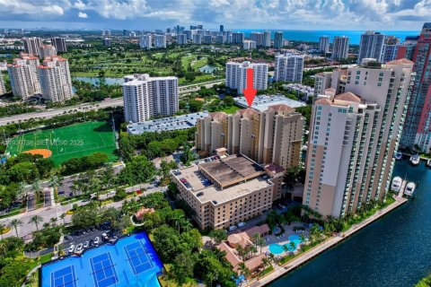 Copropriété à vendre à Aventura, Floride: 2 chambres, 153.29 m2 № 2189451 - photo 22