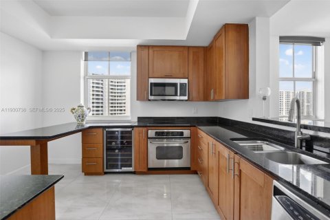 Copropriété à vendre à Aventura, Floride: 2 chambres, 153.29 m2 № 2189451 - photo 10