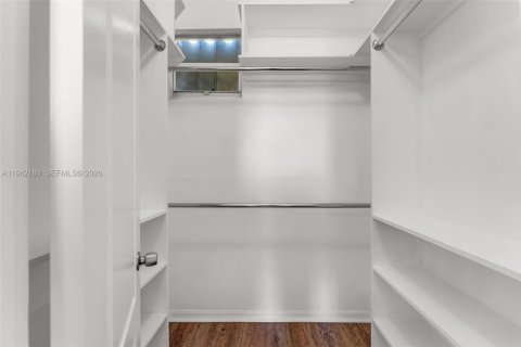 House in Homestead, Florida 4 bedrooms, 221.2 sq.m. № 2002676 - photo 23