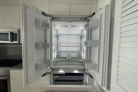 Copropriété à vendre à Miami, Floride: 1 chambre, 75.25 m2 № 1968748 - photo 9