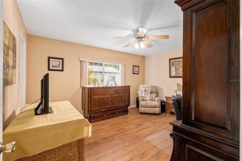 House in Summerfield, Florida 2 bedrooms, 120.4 sq.m. № 2393740 - photo 26