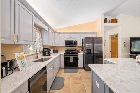 House in Summerfield, Florida 2 bedrooms, 120.4 sq.m. № 2393740 - photo 15