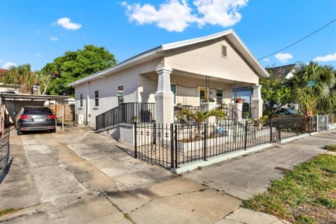 House in Tampa, Florida 2 bedrooms, 105.54 sq.m. № 1613875 - photo 25