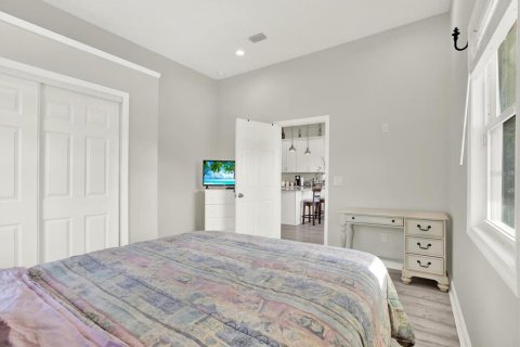 House in Tampa, Florida 2 bedrooms, 105.54 sq.m. № 1613875 - photo 19