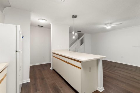 Townhouse in Safety Harbor, Florida 3 bedrooms, 141.3 sq.m. № 1869083 - photo 11