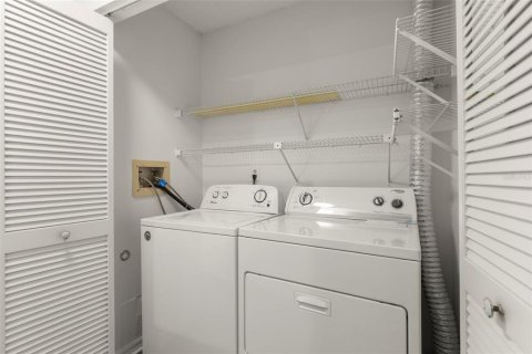 Townhouse in Safety Harbor, Florida 3 bedrooms, 141.3 sq.m. № 1869083 - photo 18