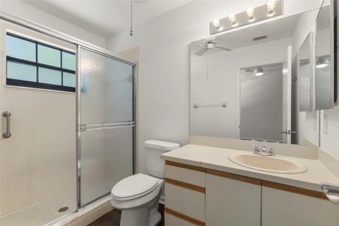 Townhouse in Safety Harbor, Florida 3 bedrooms, 141.3 sq.m. № 1869083 - photo 13