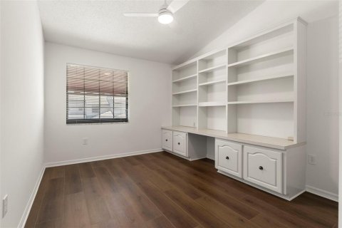 Townhouse in Safety Harbor, Florida 3 bedrooms, 141.3 sq.m. № 1869083 - photo 15