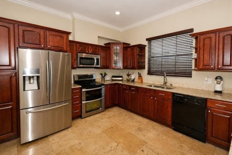 Casa en venta en Saint Petersburg, Florida, 4 dormitorios, 266.91 m2 № 2204156 - foto 3