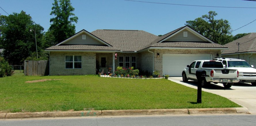 Casa en Crestview, Florida 4 dormitorios, 176.7 m2 № 561348
