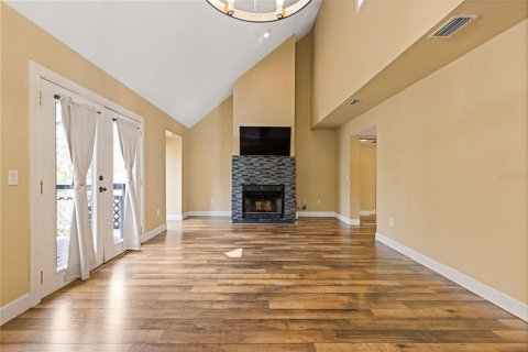 Townhouse in Ocala, Florida 2 bedrooms, 132.39 sq.m. № 2239424 - photo 10