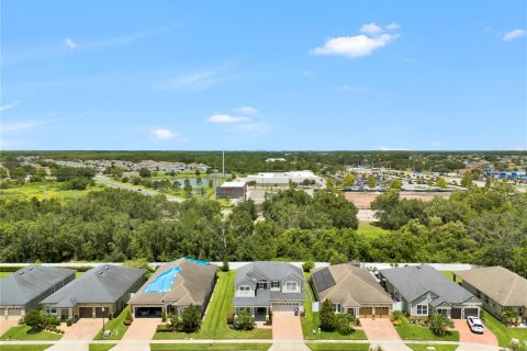 Villa ou maison à vendre à Kissimmee, Floride: 4 chambres, 234.95 m2 № 1849512 - photo 4