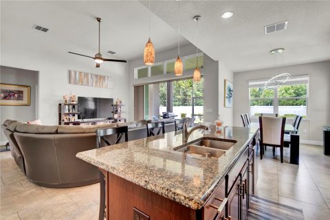 Villa ou maison à vendre à Kissimmee, Floride: 4 chambres, 234.95 m2 № 1849512 - photo 24