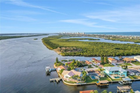 Купить виллу или дом в Понс-Инлет, Флорида 6 комнат, 159.7м2, № 1217754 - фото 19
