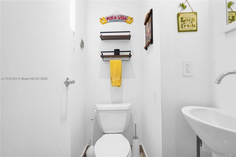 Condominio en alquiler en Miami Beach, Florida, 2 dormitorios, 102.19 m2 № 1878845 - foto 20