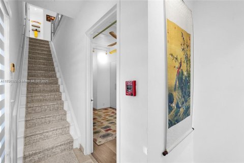 Condominio en alquiler en Miami Beach, Florida, 2 dormitorios, 102.19 m2 № 1878845 - foto 26
