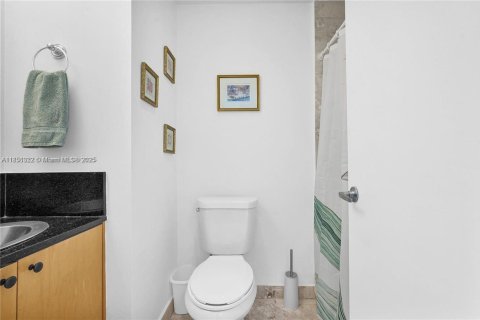 Condominio en alquiler en Miami Beach, Florida, 2 dormitorios, 102.19 m2 № 1878845 - foto 21