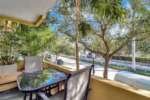 Condominio en alquiler en Miami Beach, Florida, 2 dormitorios, 102.19 m2 № 1878845 - foto 5