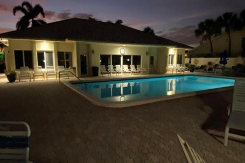 Condo in Boynton Beach, Florida, 1 bedroom  № 2249396 - photo 13