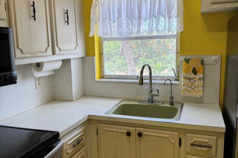 Condo in Boynton Beach, Florida, 1 bedroom  № 2249396 - photo 15