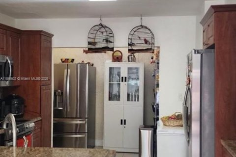 Купить виллу или дом в Майами, Флорида 4 спальни, 221.48м2, № 2081470 - фото 4