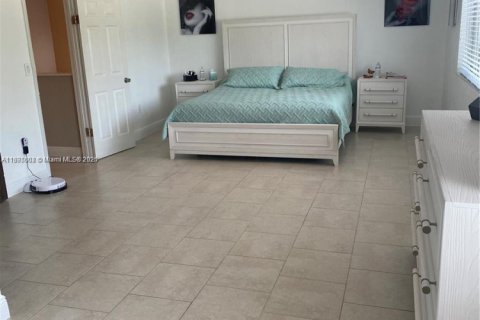 Купить виллу или дом в Майами, Флорида 4 спальни, 221.48м2, № 2081470 - фото 8