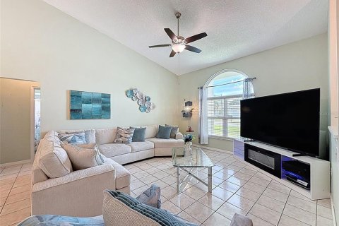 House in Kissimmee, Florida 3 bedrooms, 142.42 sq.m. № 1874100 - photo 5