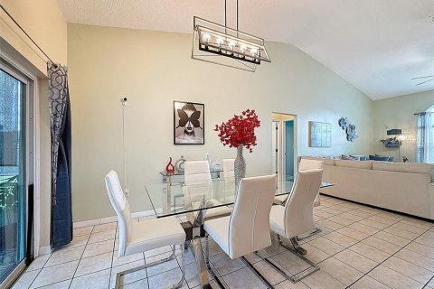 House in Kissimmee, Florida 3 bedrooms, 142.42 sq.m. № 1874100 - photo 16