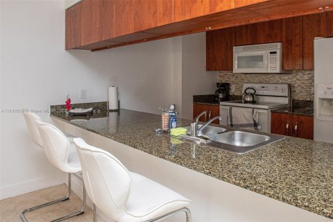 Copropriété à louer à Miami, Floride: 1 chambre, 76.64 m2 № 1806158 - photo 9