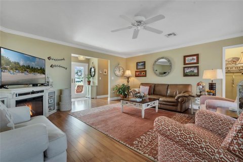 House in Hernando Beach, Florida 3 bedrooms, 227.05 sq.m. № 1522695 - photo 6