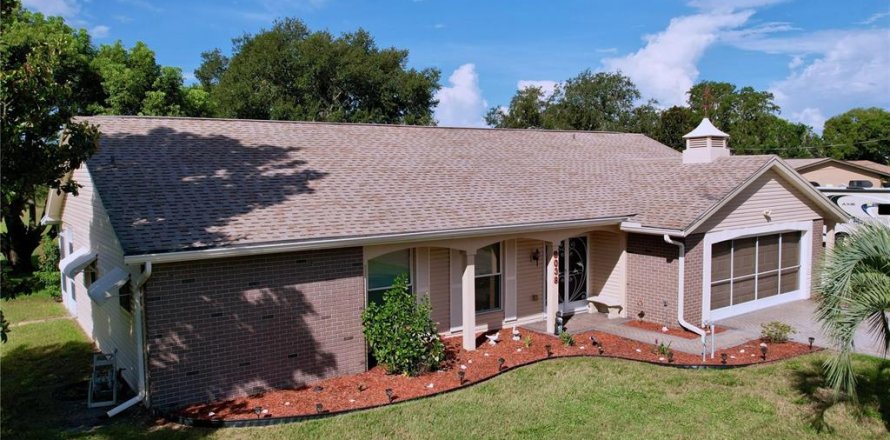 Casa en Spring Hill, Florida 2 dormitorios, 144.93 m2 № 1873947