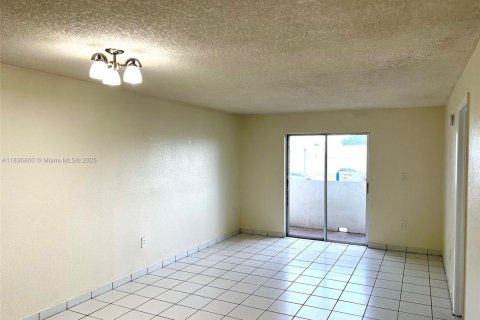 Купить кондоминиум в Хайалиа, Флорида 2 спальни, 78.97м2, № 1936613 - фото 2