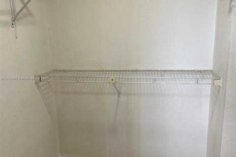 Купить кондоминиум в Хайалиа, Флорида 2 спальни, 78.97м2, № 1936613 - фото 7